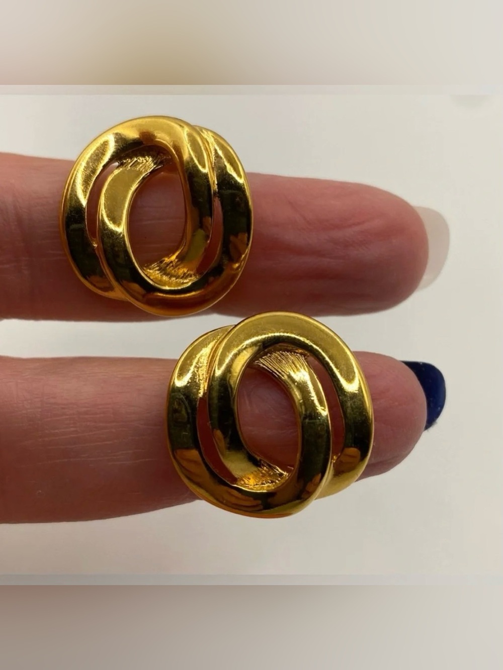 Monet Chain Link Post Earrings 1970’s Vintage (Susan Caplan Rediscovered) - Picture 1 of 7